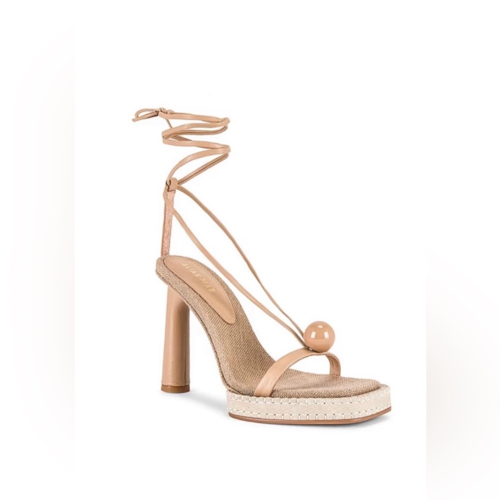 Alias Mae Gigi Platform Heel in Natural Leather, size 37